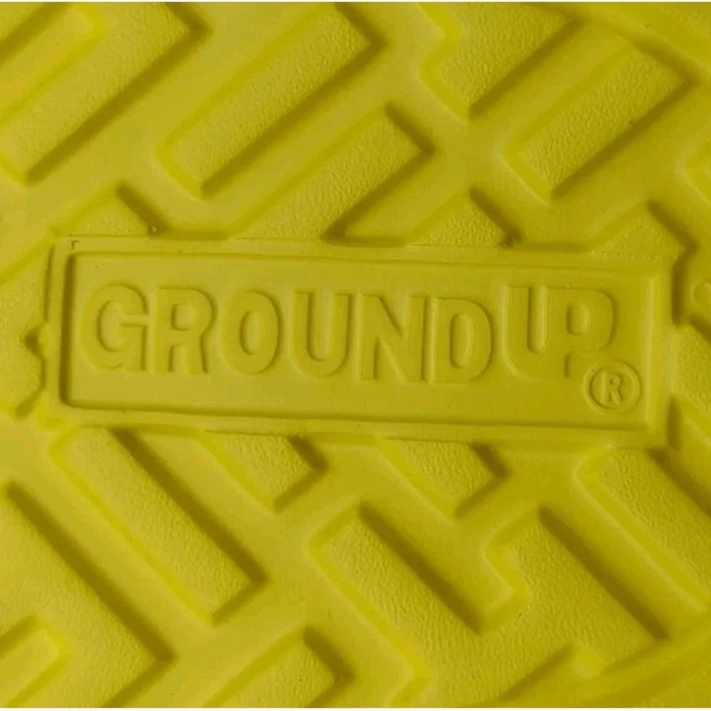 SpongeBob SquarePants Comfort Slide Sandals Mens Size 10 Ground Up